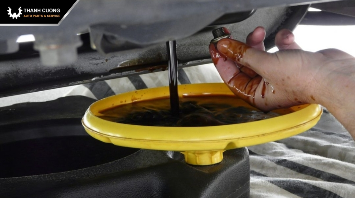 Dầu nhanh đen và đặc